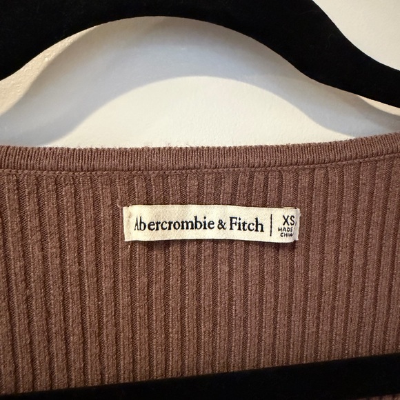 Brown Ribbed Knit Top - Picture 3 of 4